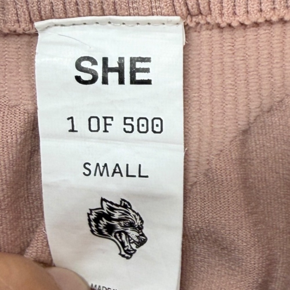 Darc Sport SHE Wolves Leggings Women's Small Pink Wolf Graphic 1 of 500 - Picture 9 of 10